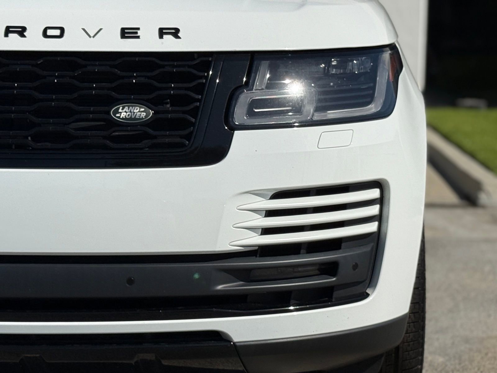 Used 2021 Land Rover Range Rover Westminster Edition image 4