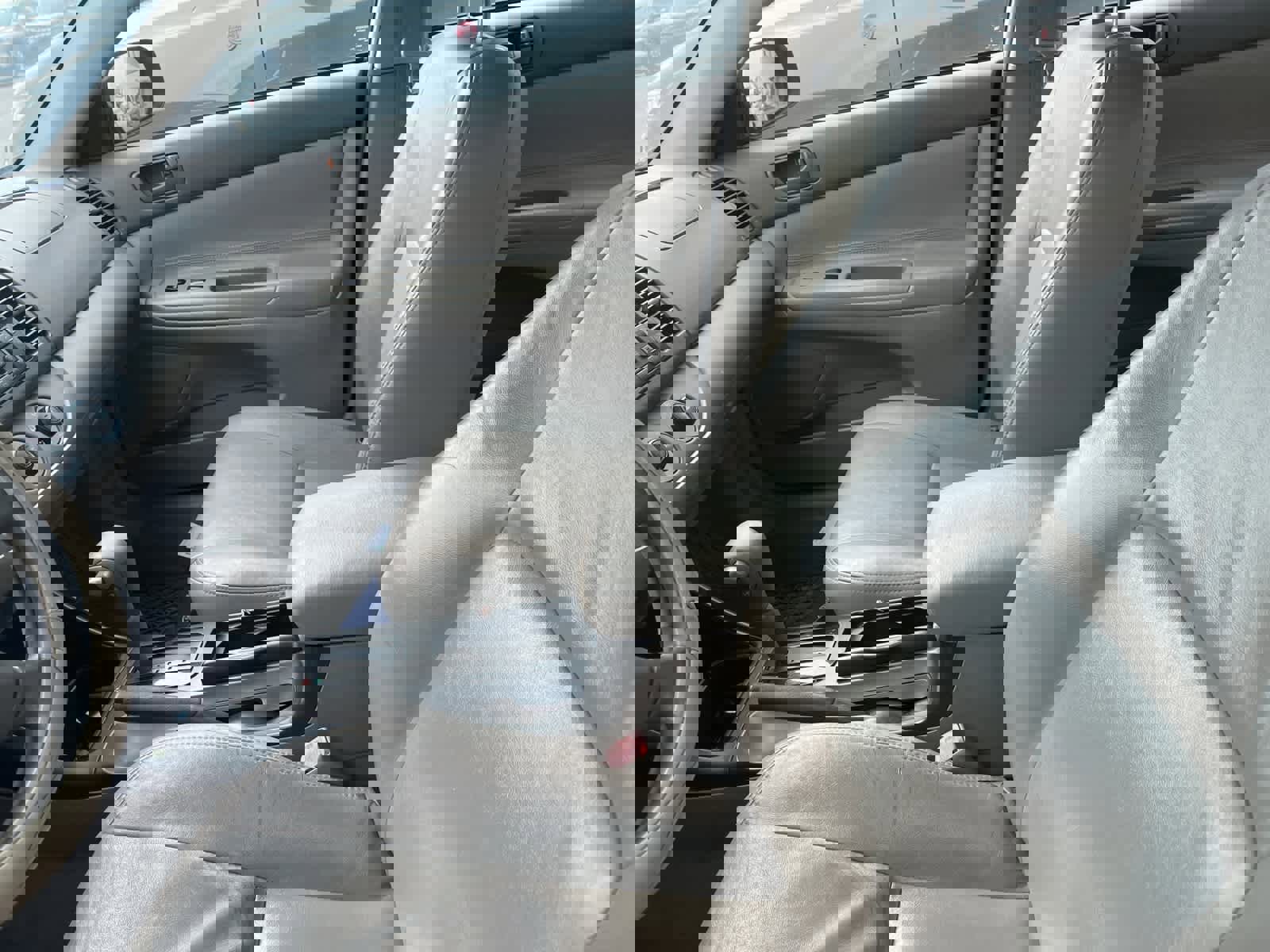 Used 2004 Toyota Camry LE image 24