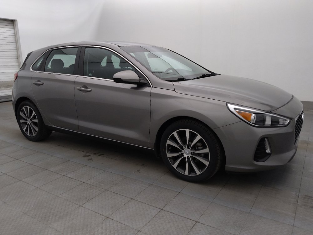 Used 2020 Hyundai Elantra GT FWD image 11