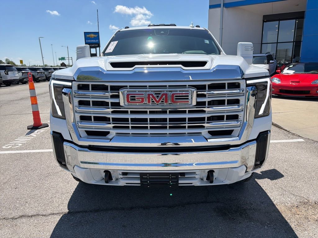 Used 2024 GMC Sierra 3500 SLE w/ SLE Convenience Package AWD/4WD image 8