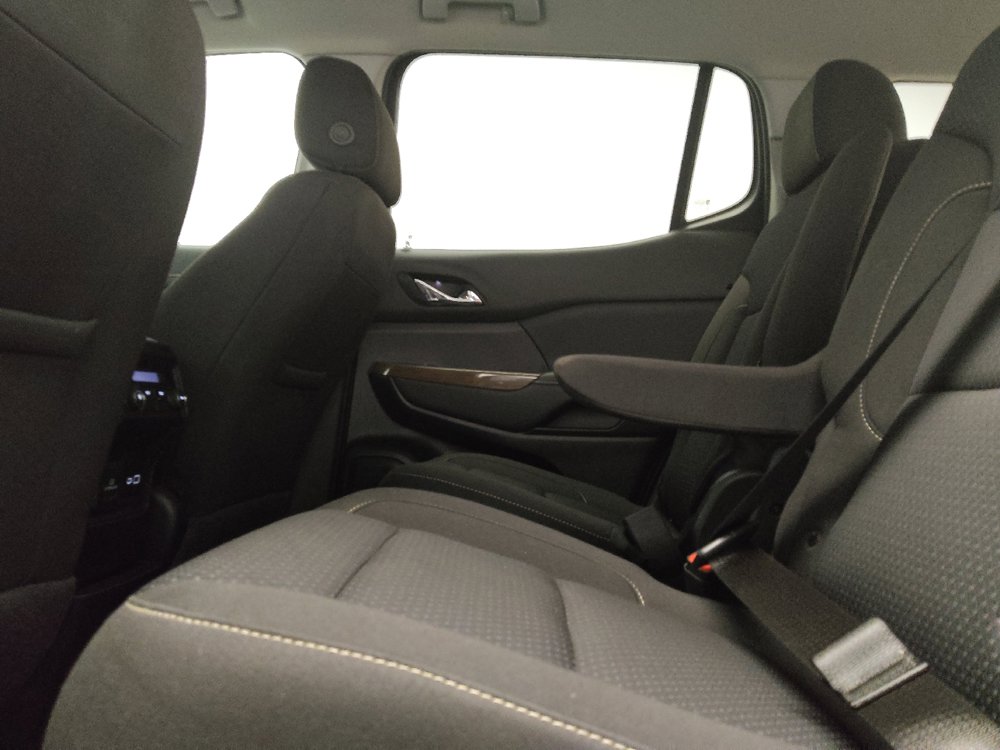 Used 2020 GMC Acadia SLE w/ Driver Convenience Package FWD image 18