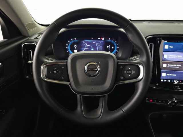 Certified 2023 Volvo XC40 B5 Plus w/ Protection Package Premier image 22