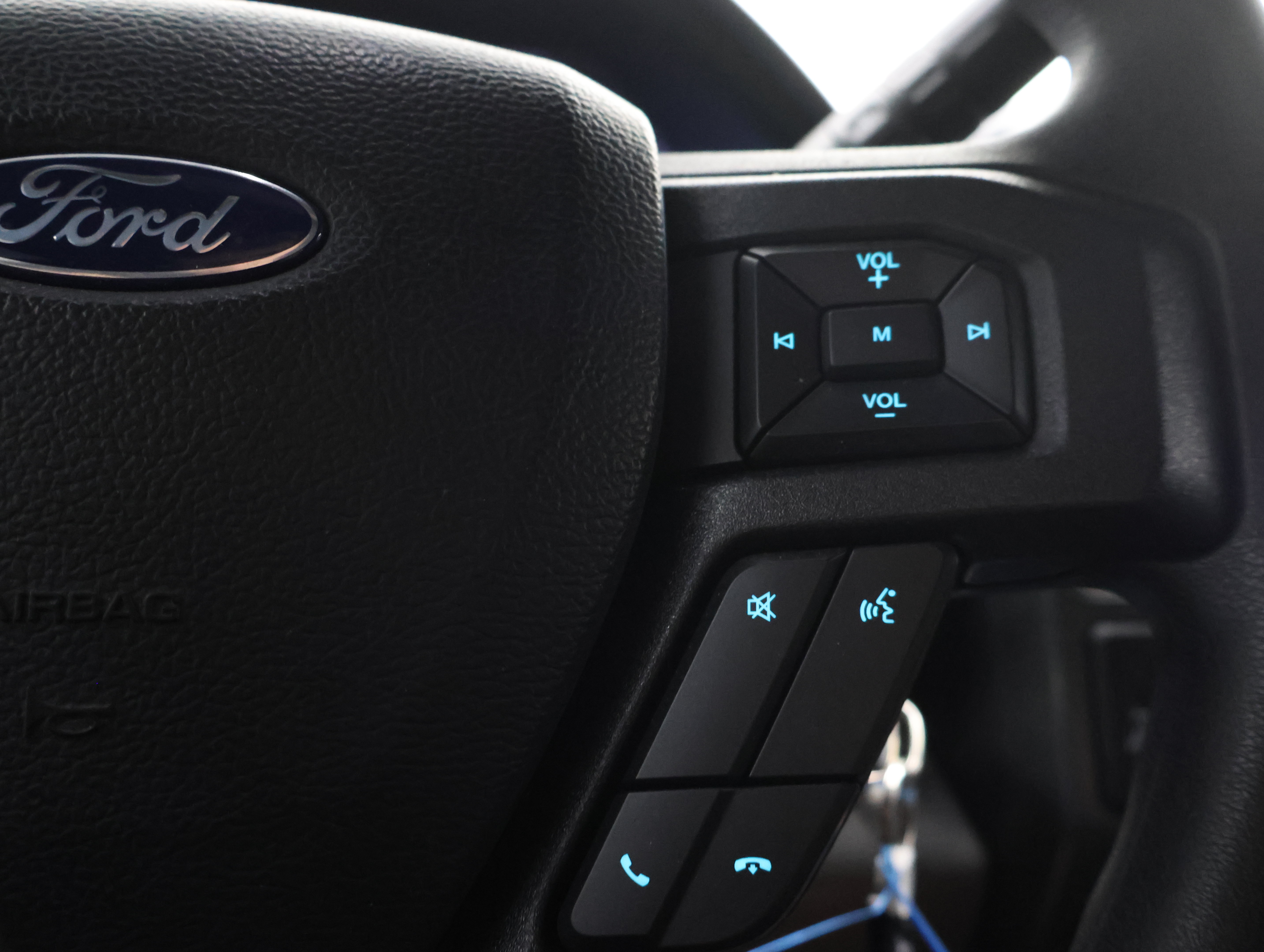 Used 2021 Ford F250 XLT w/ XLT Premium Package AWD/4WD image 14