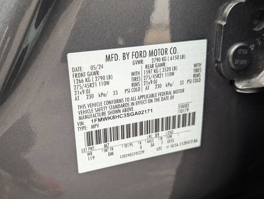 Used 2025 Ford Explorer Platinum w/ Ultimate Package AWD/4WD image 31