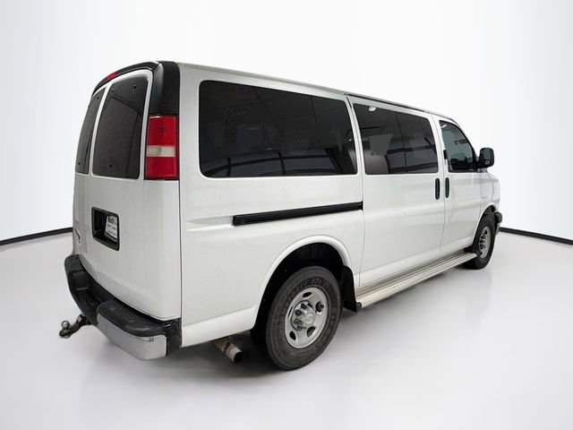Used 2016 Chevrolet Express 3500 LT w/ LT Preferred Equipment Group image 7
