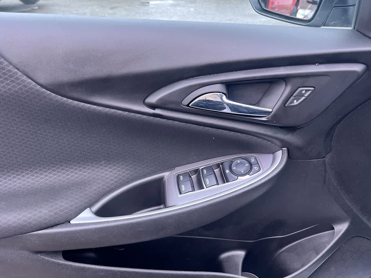 Used 2023 Chevrolet Malibu LT FWD image 13