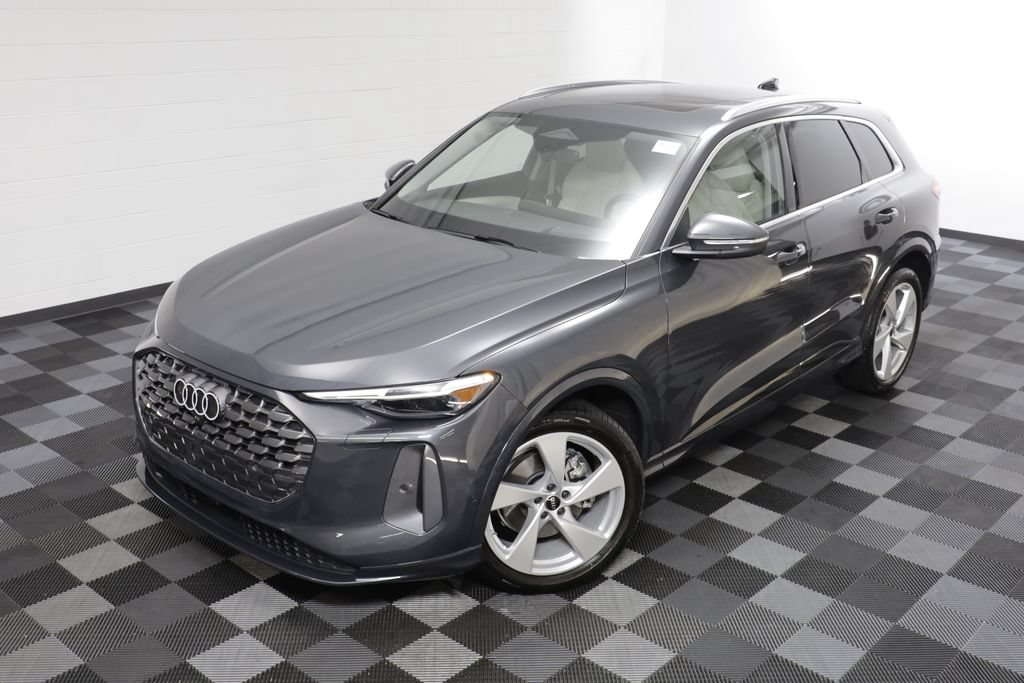 Used 2025 Audi Q5 Prestige AWD/4WD image 2