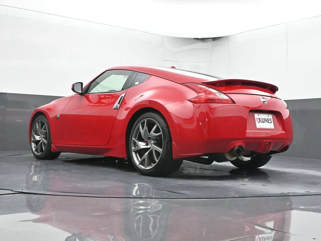 Used 2016 Nissan 370Z Coupe RWD image 41