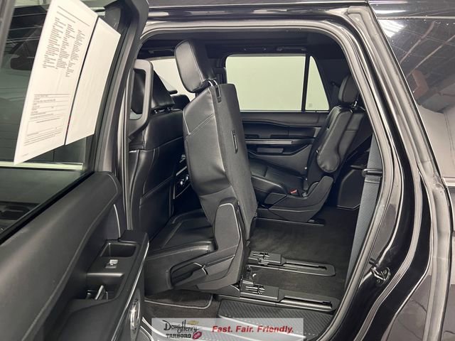 Used 2021 Ford Expedition Max XLT image 30