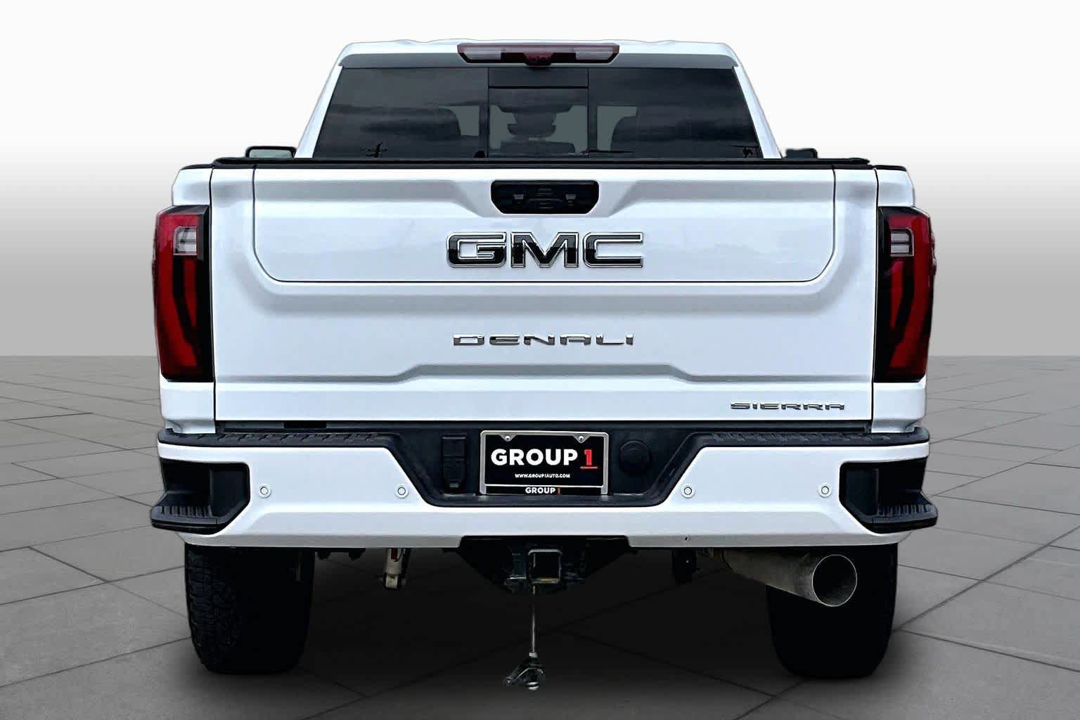 Used 2026 GMC Sierra 2500 Denali Ultimate AWD/4WD image 5