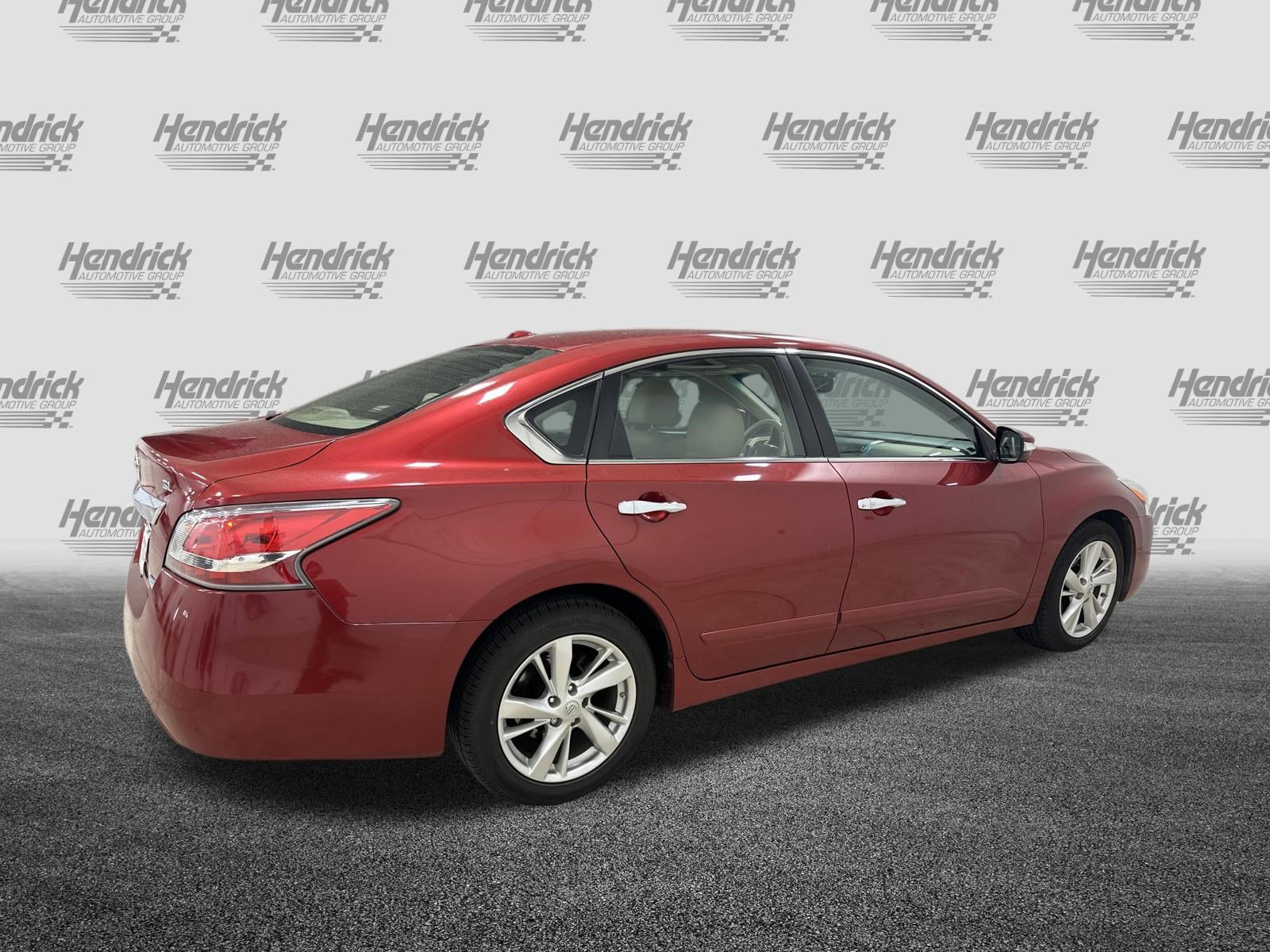 Used 2014 Nissan Altima 2.5 SL FWD image 10