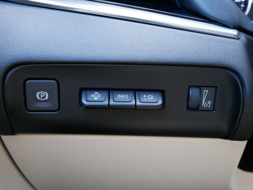 Used 2022 Buick Enclave Avenir w/ Avenir Technology Package AWD/4WD image 29