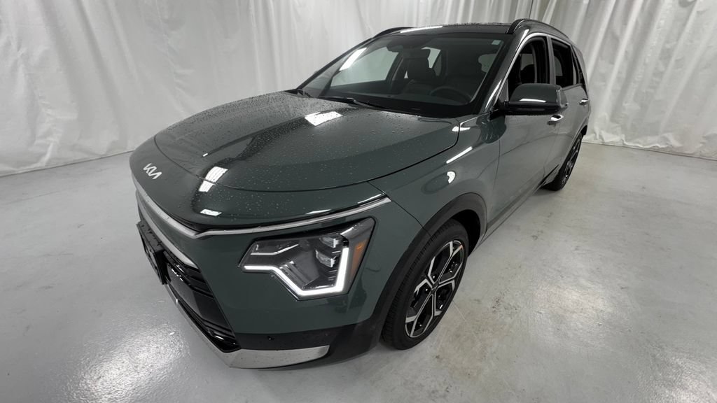 New 2026 Kia Niro SX Touring FWD image 7