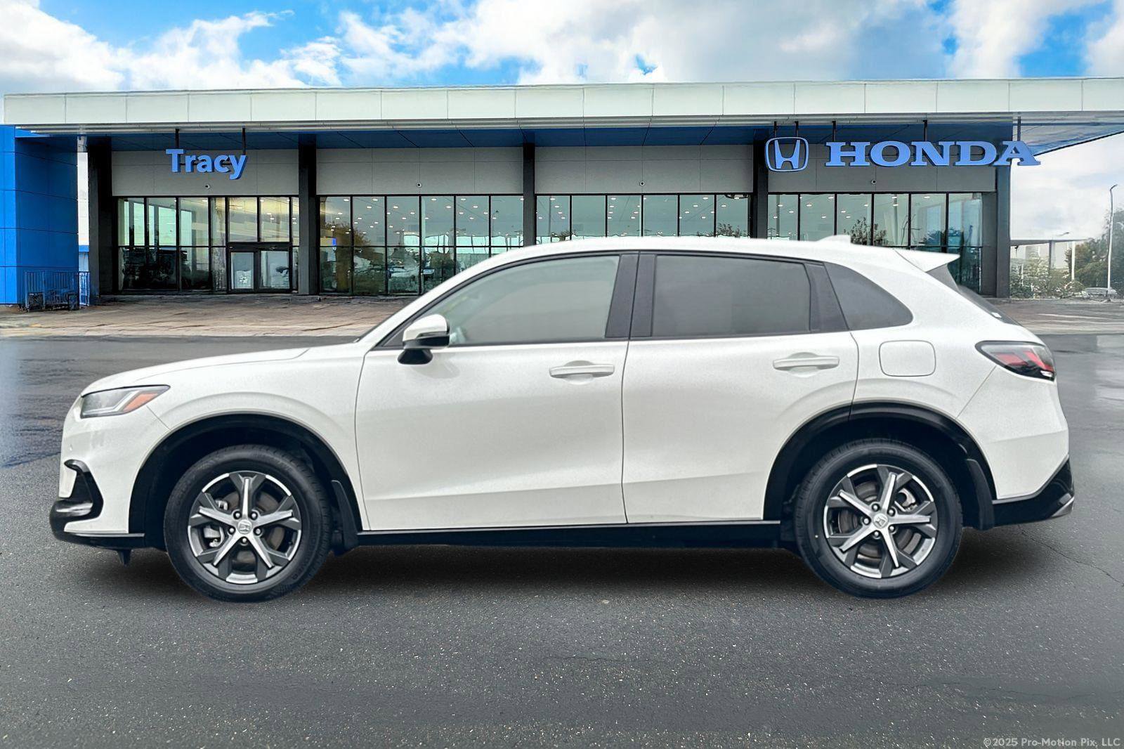 Used 2024 Honda HR-V EX-L image 11