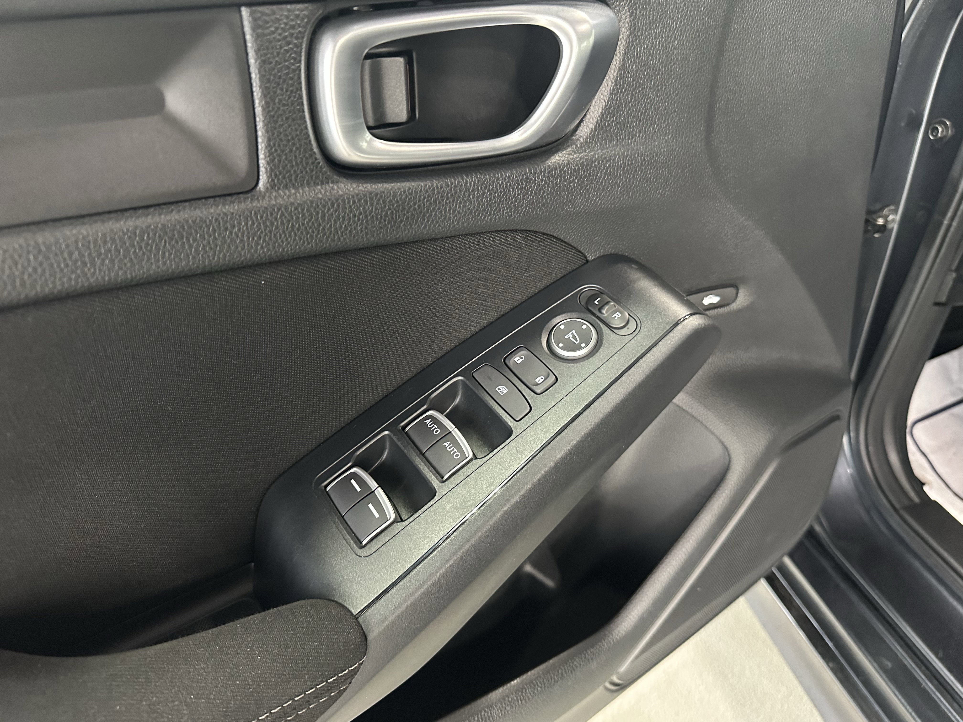 Used 2023 Honda Civic LX image 14