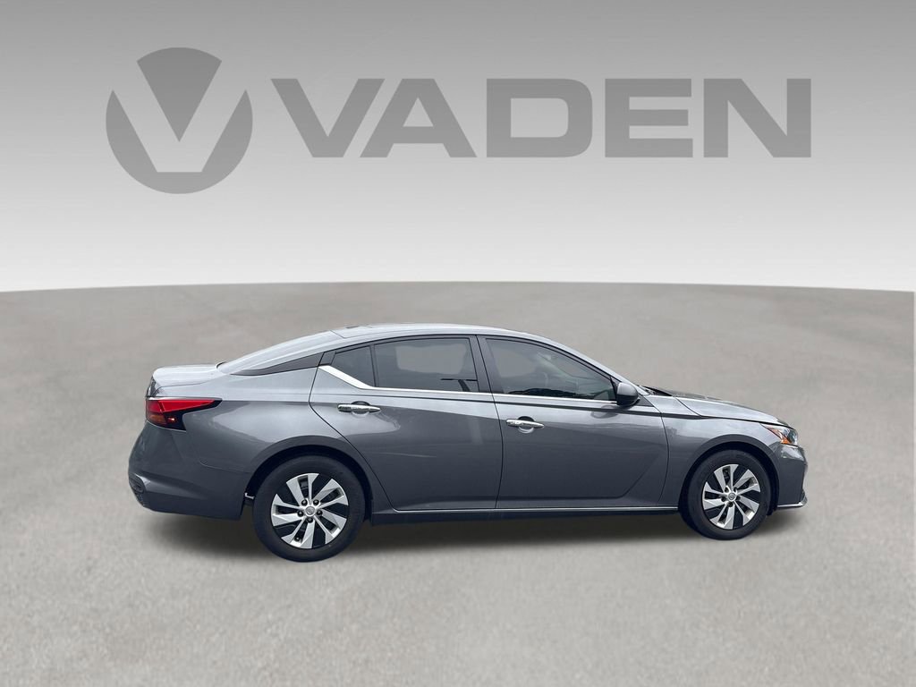 Certified 2025 Nissan Altima 2.5 S FWD image 30
