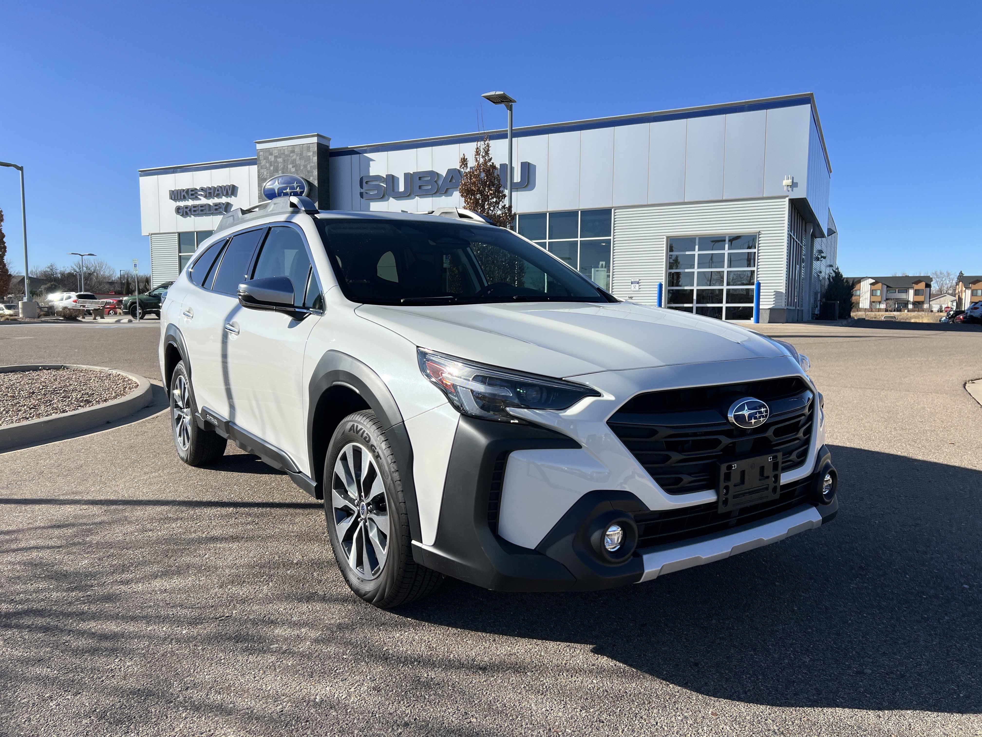 Used 2025 Subaru Outback Touring XT image 8