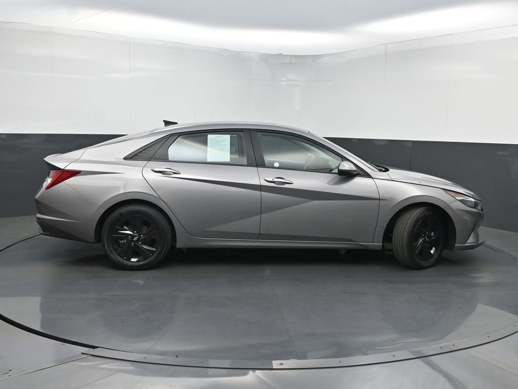 Used 2023 Hyundai Elantra Blue FWD image 40
