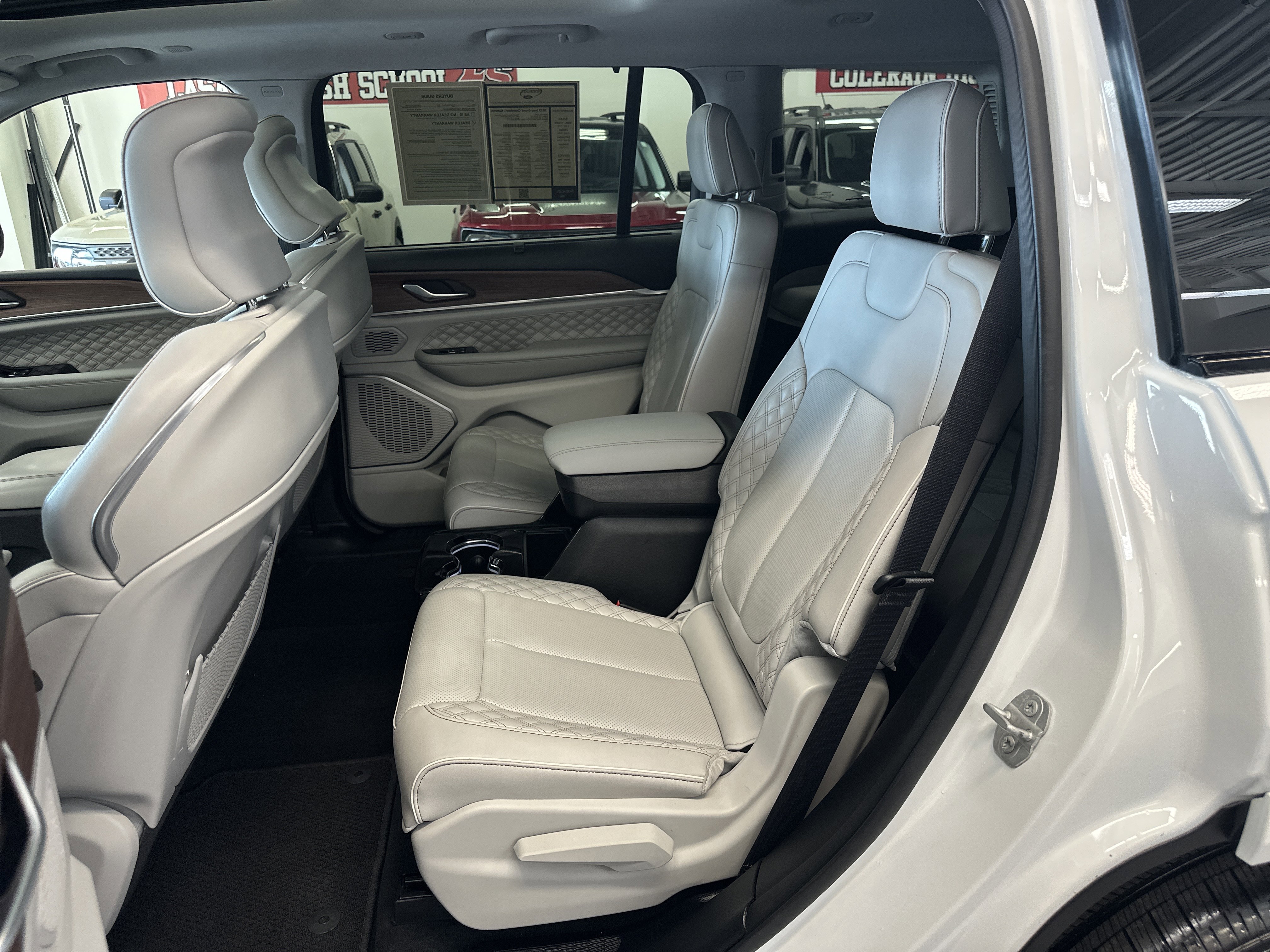 Used 2023 Jeep Grand Cherokee L Summit w/ Advanced Protech Group IV image 6