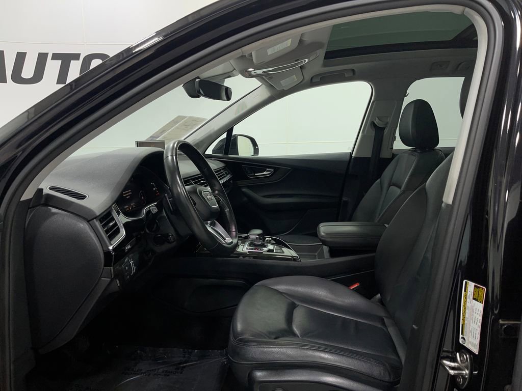 Used 2018 Audi Q7 3.0T Premium Plus w/ Premium Plus Package image 14