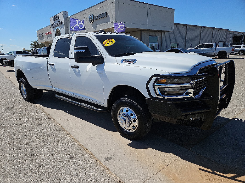 Used 2026 RAM 3500 Tradesman AWD/4WD image 10
