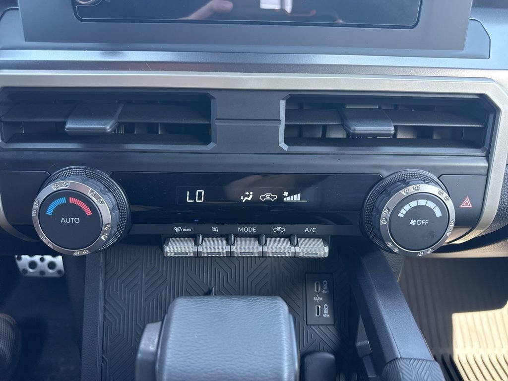 Used 2025 Toyota Tacoma TRD Sport image 18