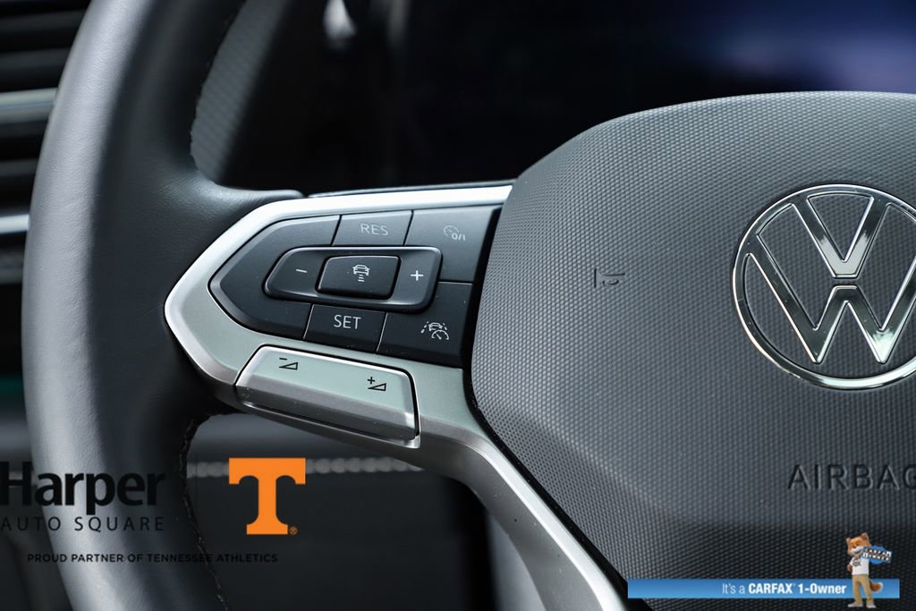 Used 2025 Volkswagen Atlas Cross Sport SEL Premium R-Line AWD/4WD image 21