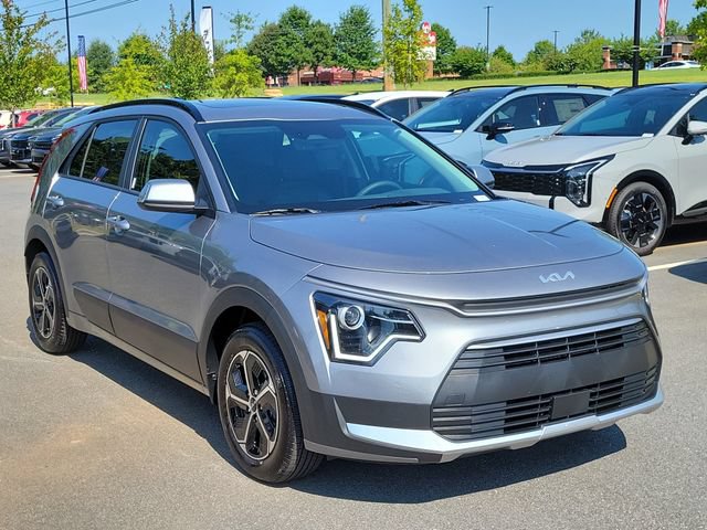New 2026 Kia Niro EX w/ EX Premium Package FWD image 3