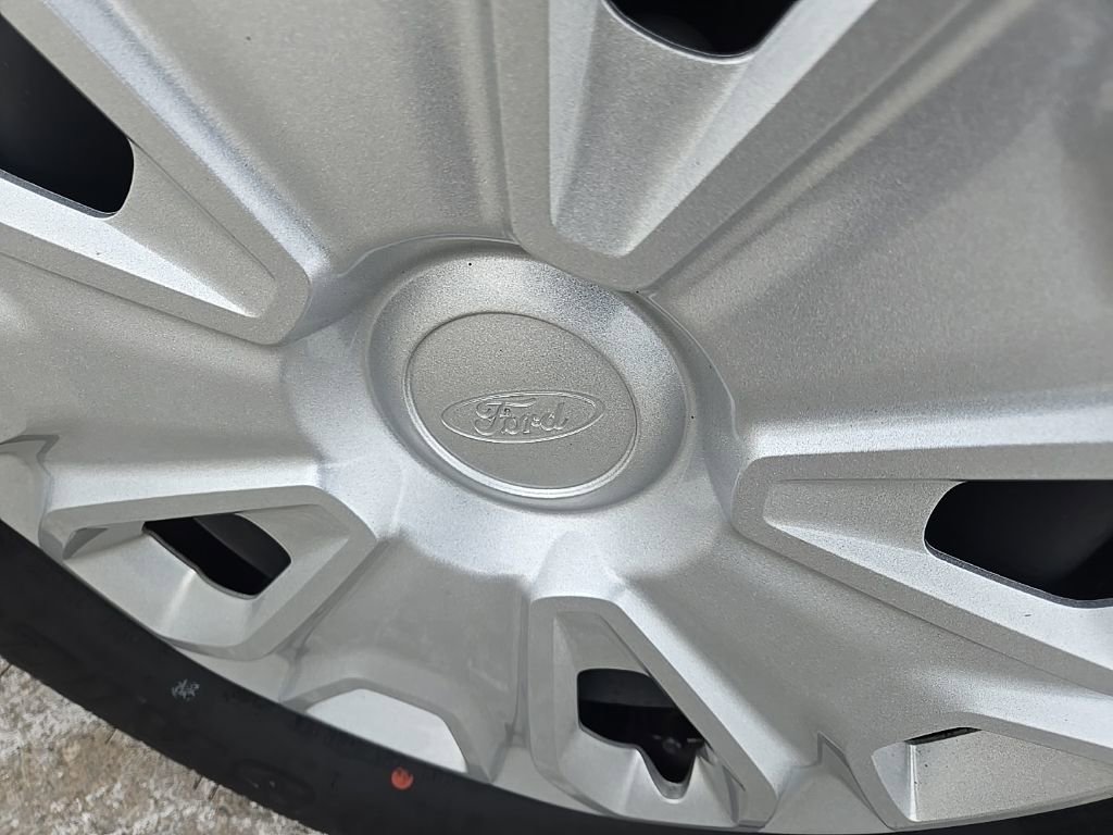 Used 2023 Ford Transit 350 XLT image 27