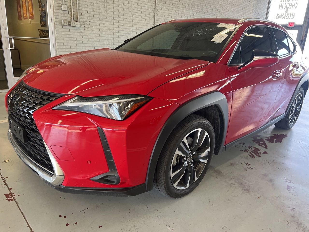 Used 2024 Lexus UX 250h FWD image 1