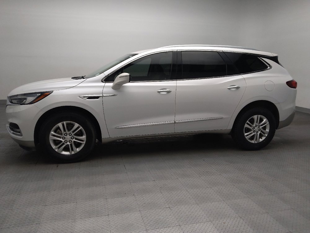 Used 2018 Buick Enclave Essence w/ Trailering Package FWD image 2
