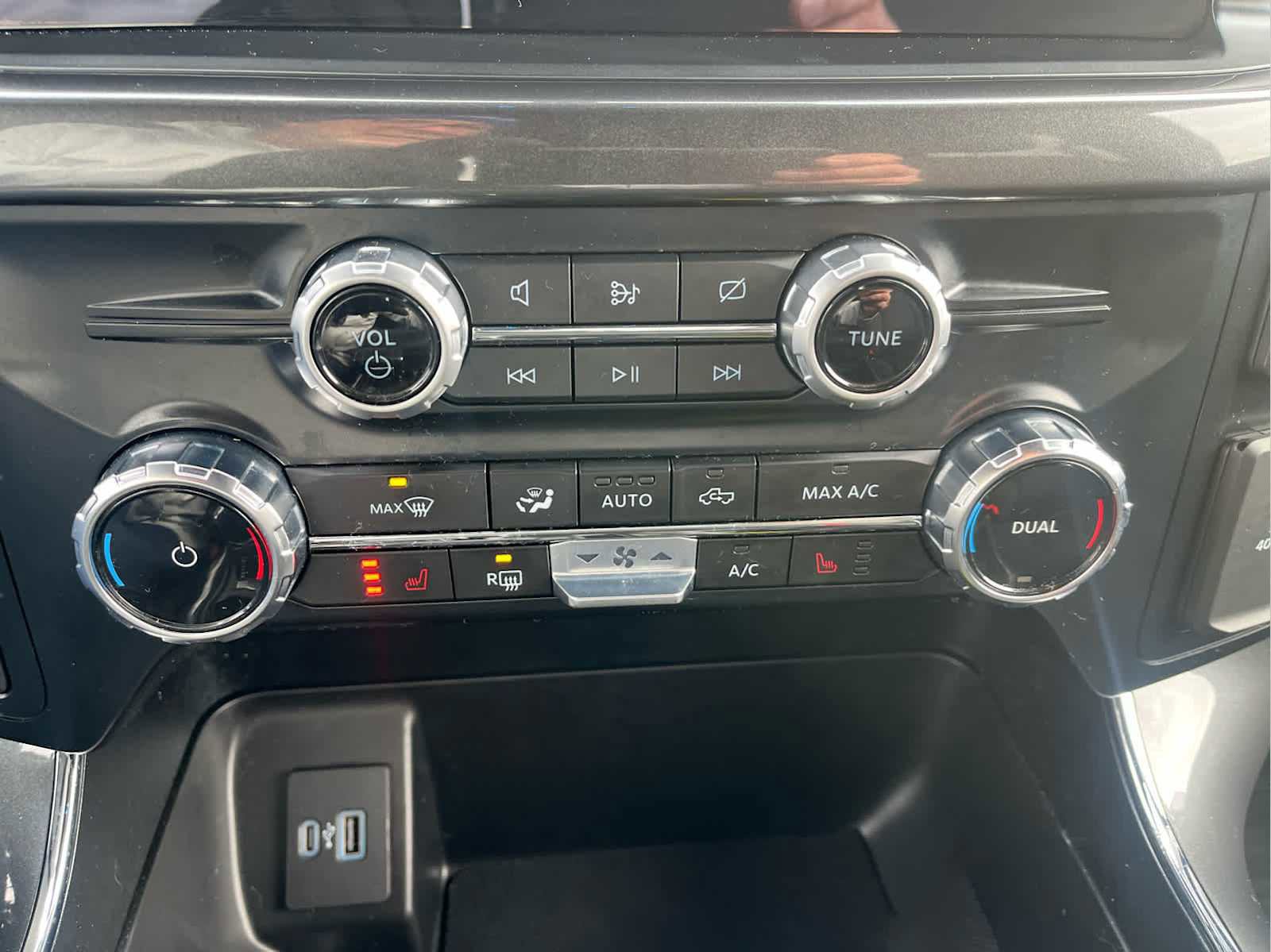 Used 2023 Ford F150 XLT w/ Equipment Group 302A High image 43