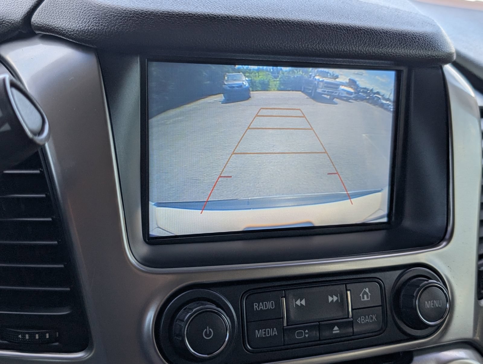 Used 2019 Chevrolet Suburban Premier AWD/4WD image 21