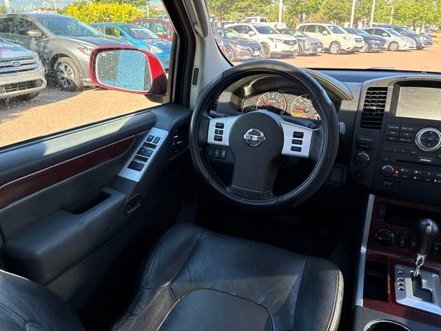 Used 2008 Nissan Pathfinder LE AWD/4WD image 23