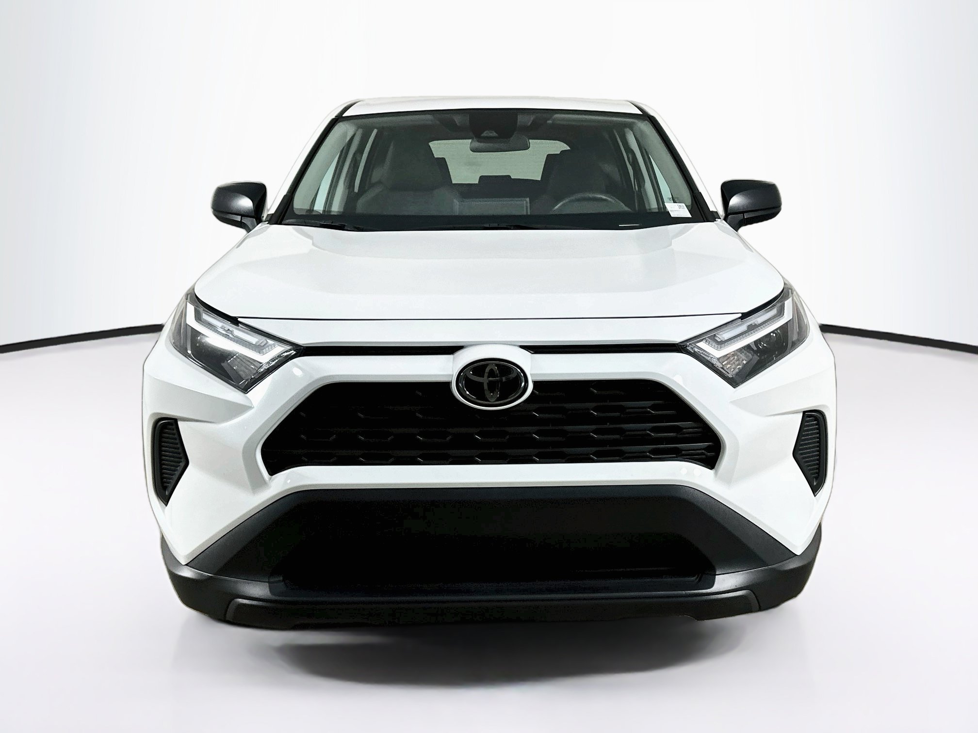 Used 2025 Toyota RAV4 LE AWD/4WD image 2