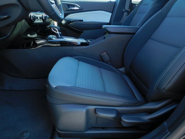 New 2025 Chevrolet Trax LT w/ Sunroof Package image 22