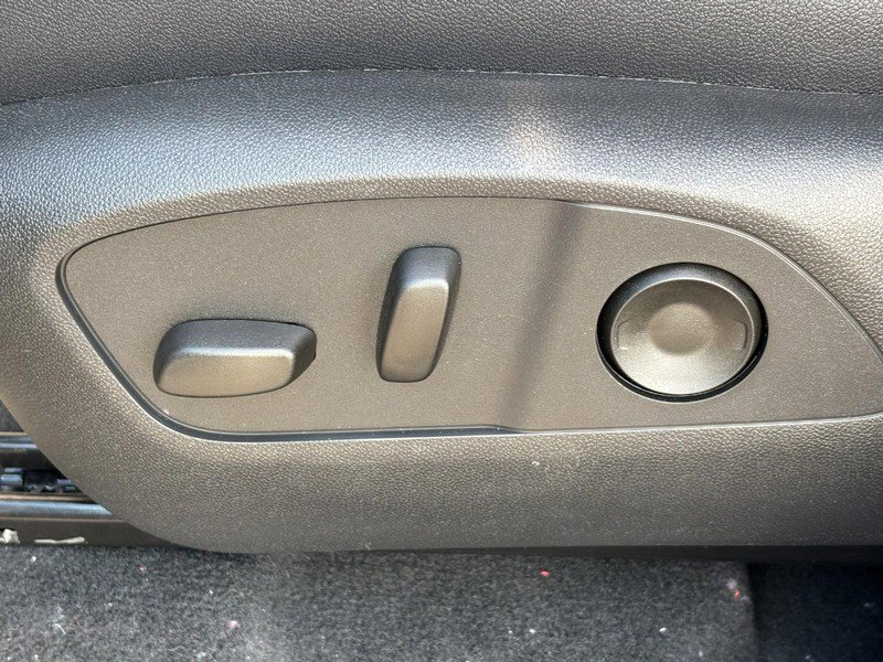 New 2026 Chevrolet Traverse LT w/ Sun and Wheel Package image 11