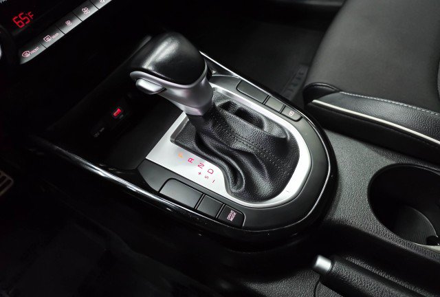 Used 2023 Kia Forte GT-Line FWD image 28