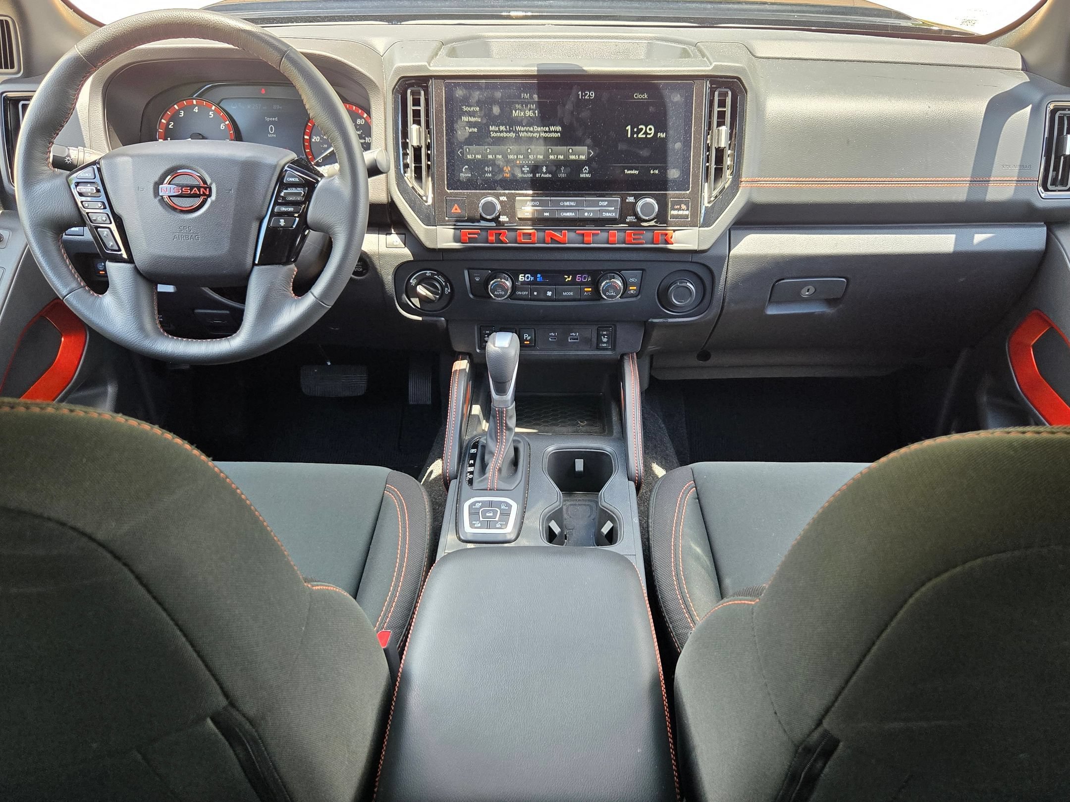 Used 2026 Nissan Frontier PRO-4X AWD/4WD image 16