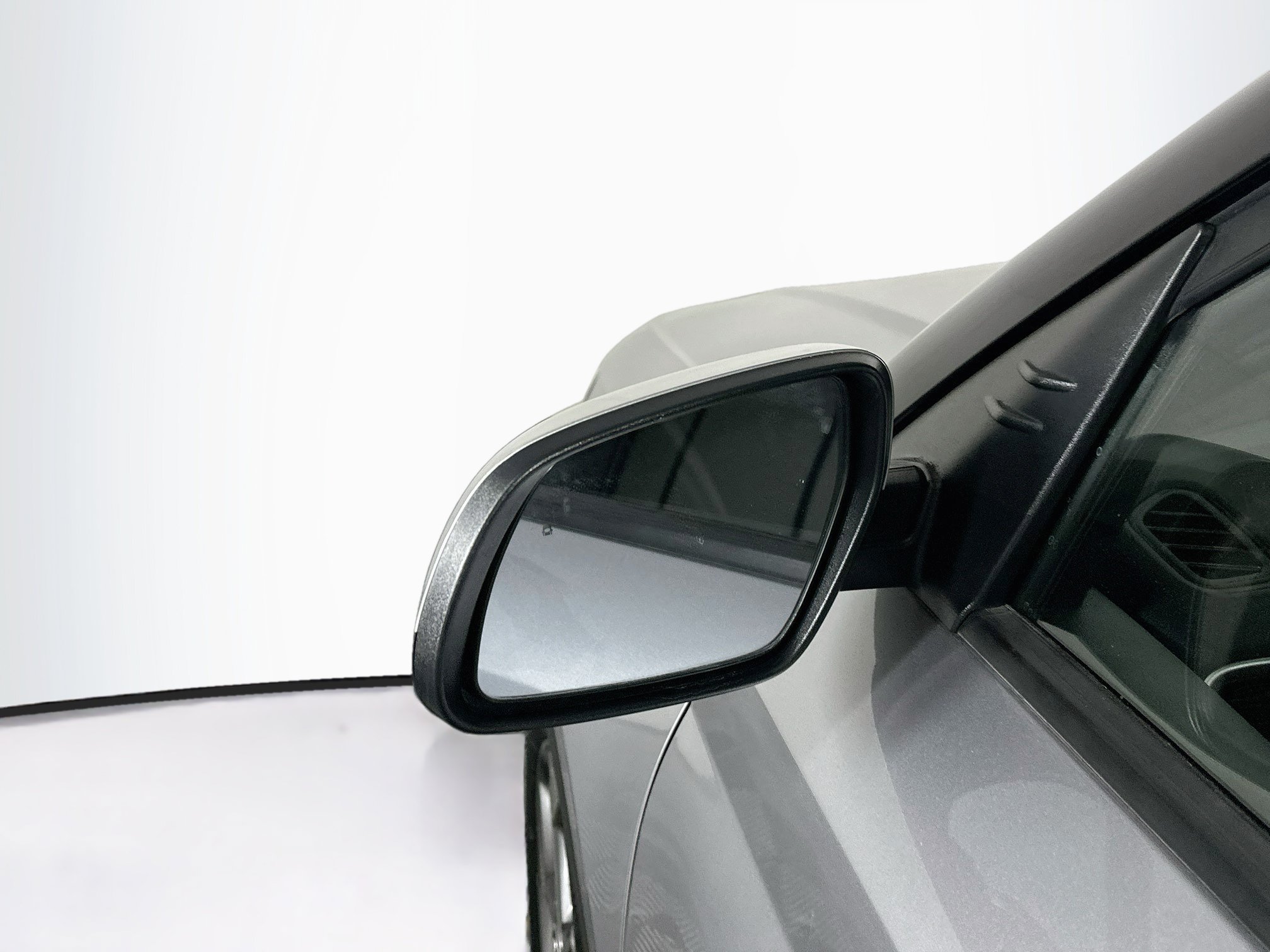 Used 2025 Hyundai Venue SEL FWD image 16