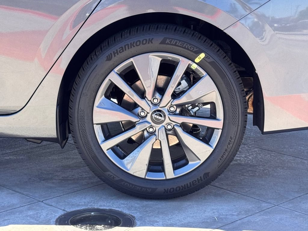 New 2026 Nissan Sentra SL w/ Floor Mat Package FWD image 8