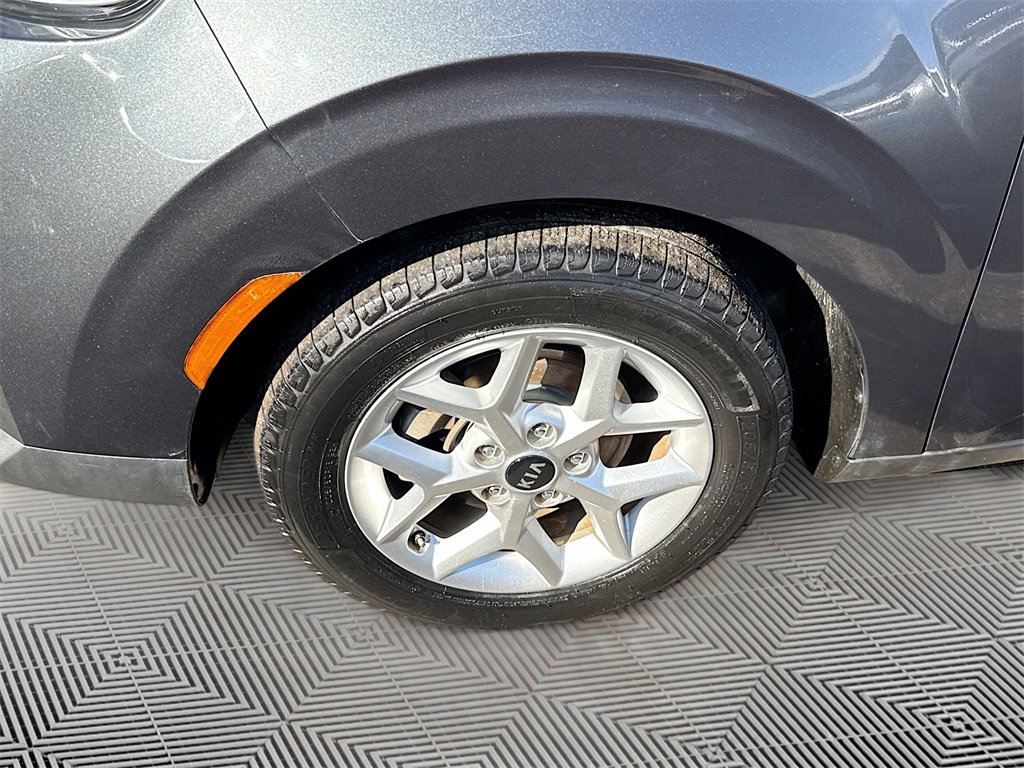 Used 2021 Kia Soul S image 32