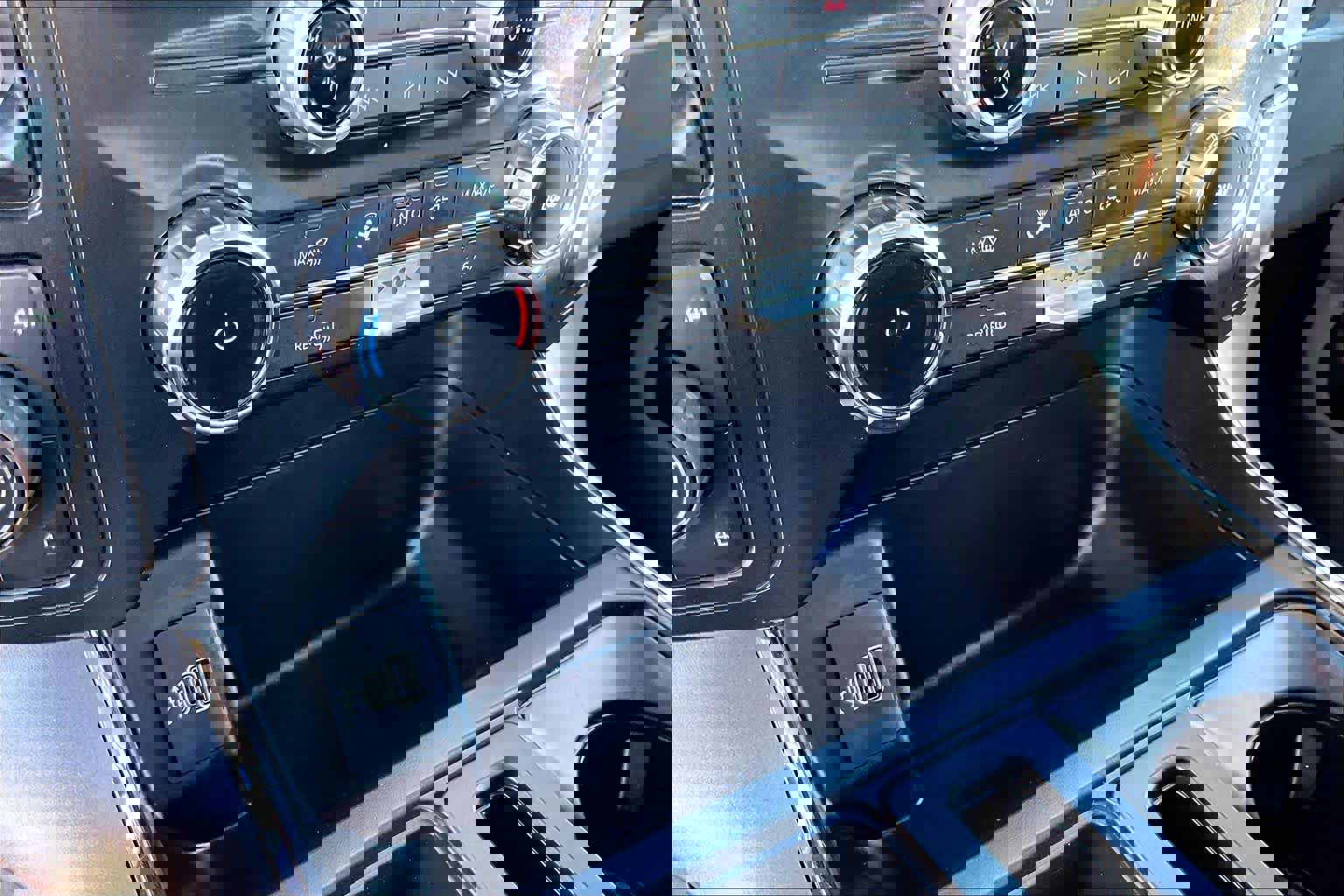 Used 2025 Ford F150 XLT w/ Equipment Group 301A Standard image 34