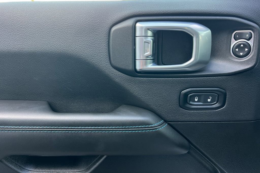 Used 2024 Jeep Wrangler High Altitude image 11