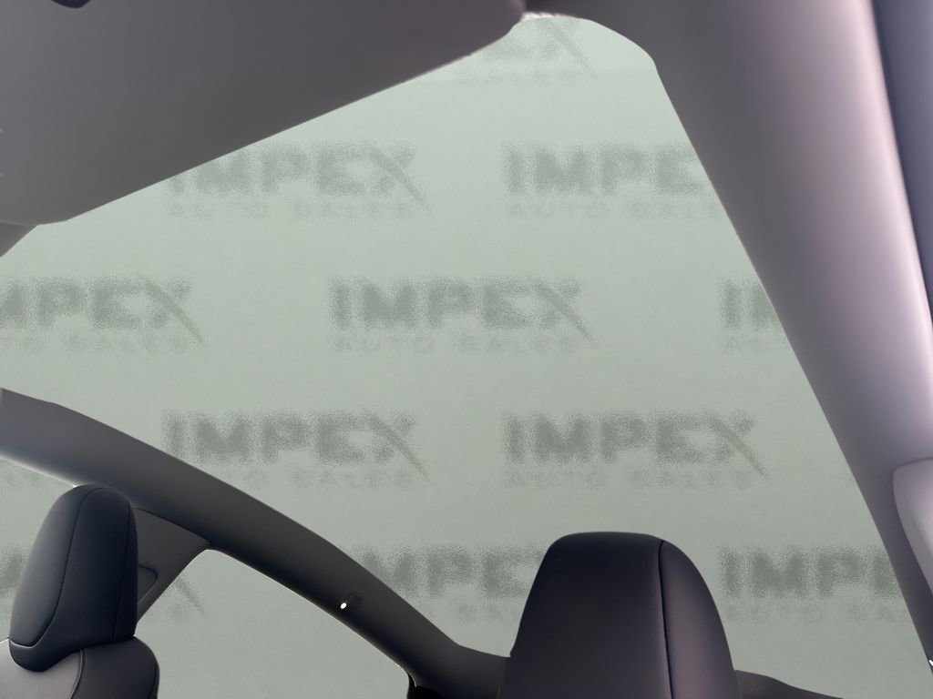 Used 2026 Tesla Model Y Long Range image 11
