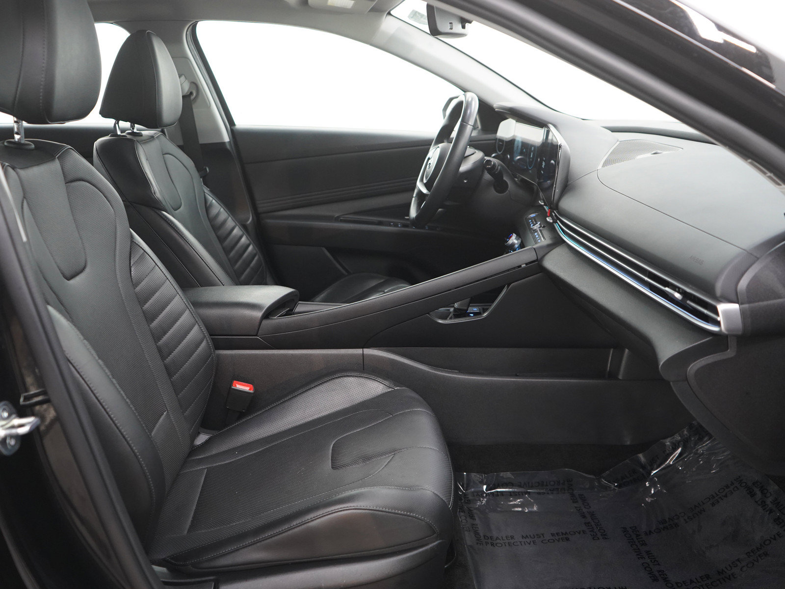 Used 2023 Hyundai Elantra Limited FWD image 12