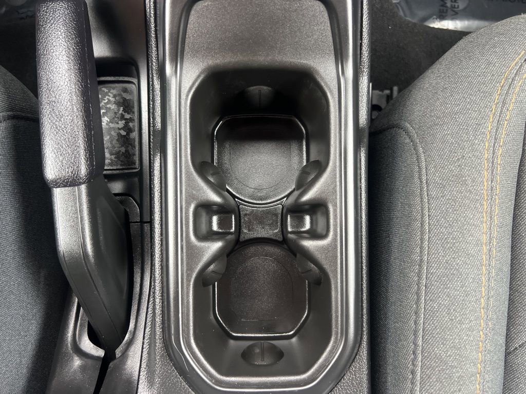 Used 2025 Jeep Wrangler Unlimited Sahara w/ Safety Group AWD/4WD image 49