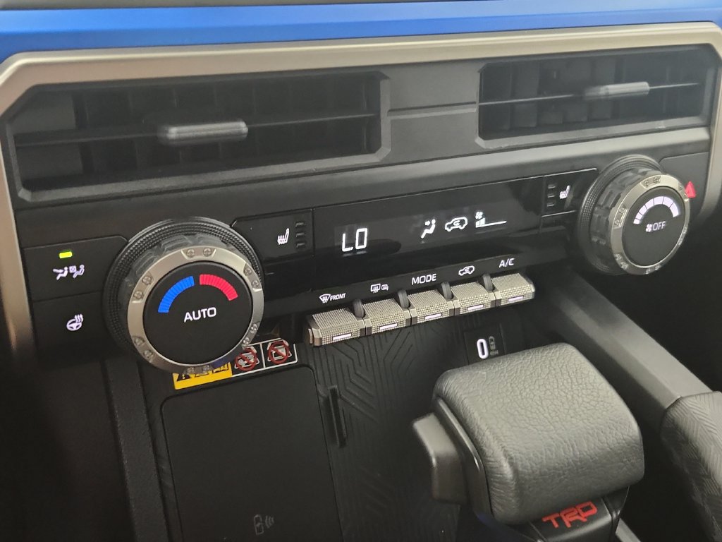 Used 2025 Toyota 4Runner TRD Off-Road AWD/4WD image 29