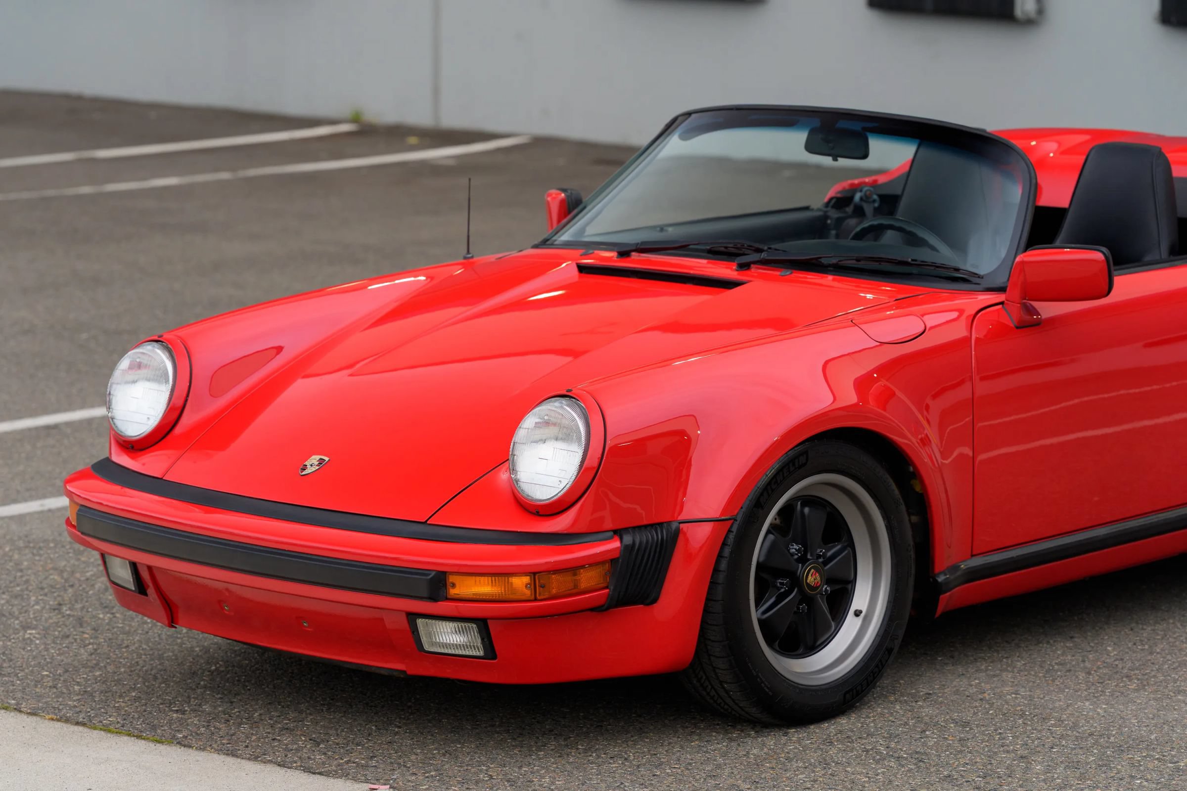 Used 1989 Porsche 911 Carrera RWD image 40