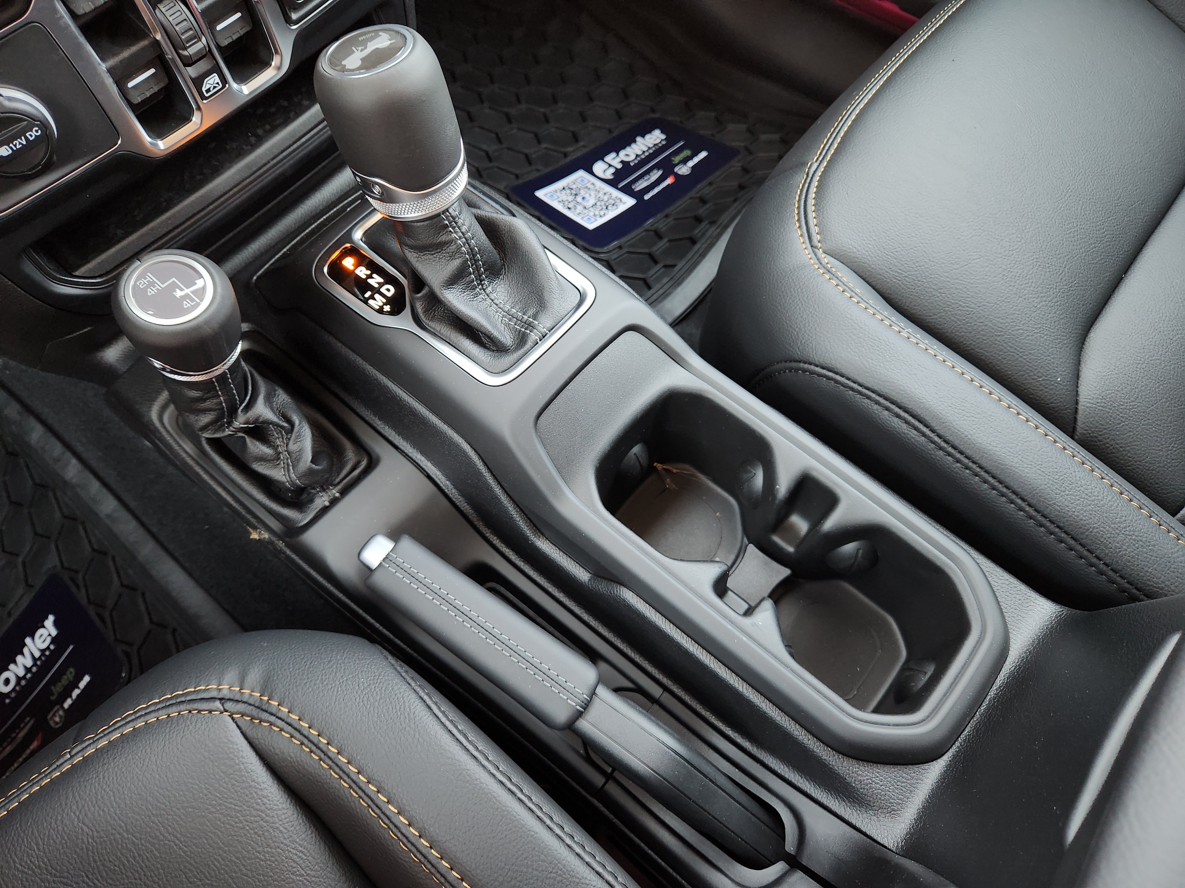 New 2026 Jeep Wrangler Unlimited Sahara AWD/4WD image 17